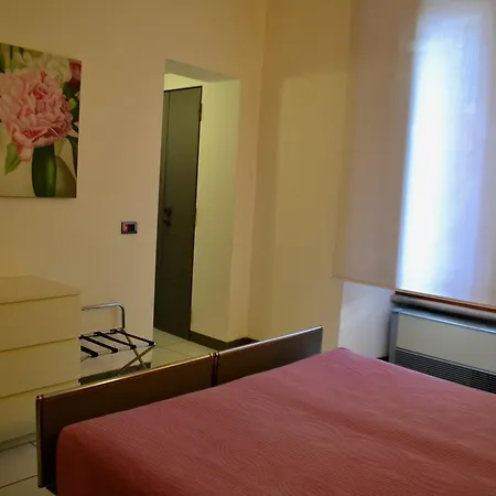 Hotel Italia Foligno Exterior foto