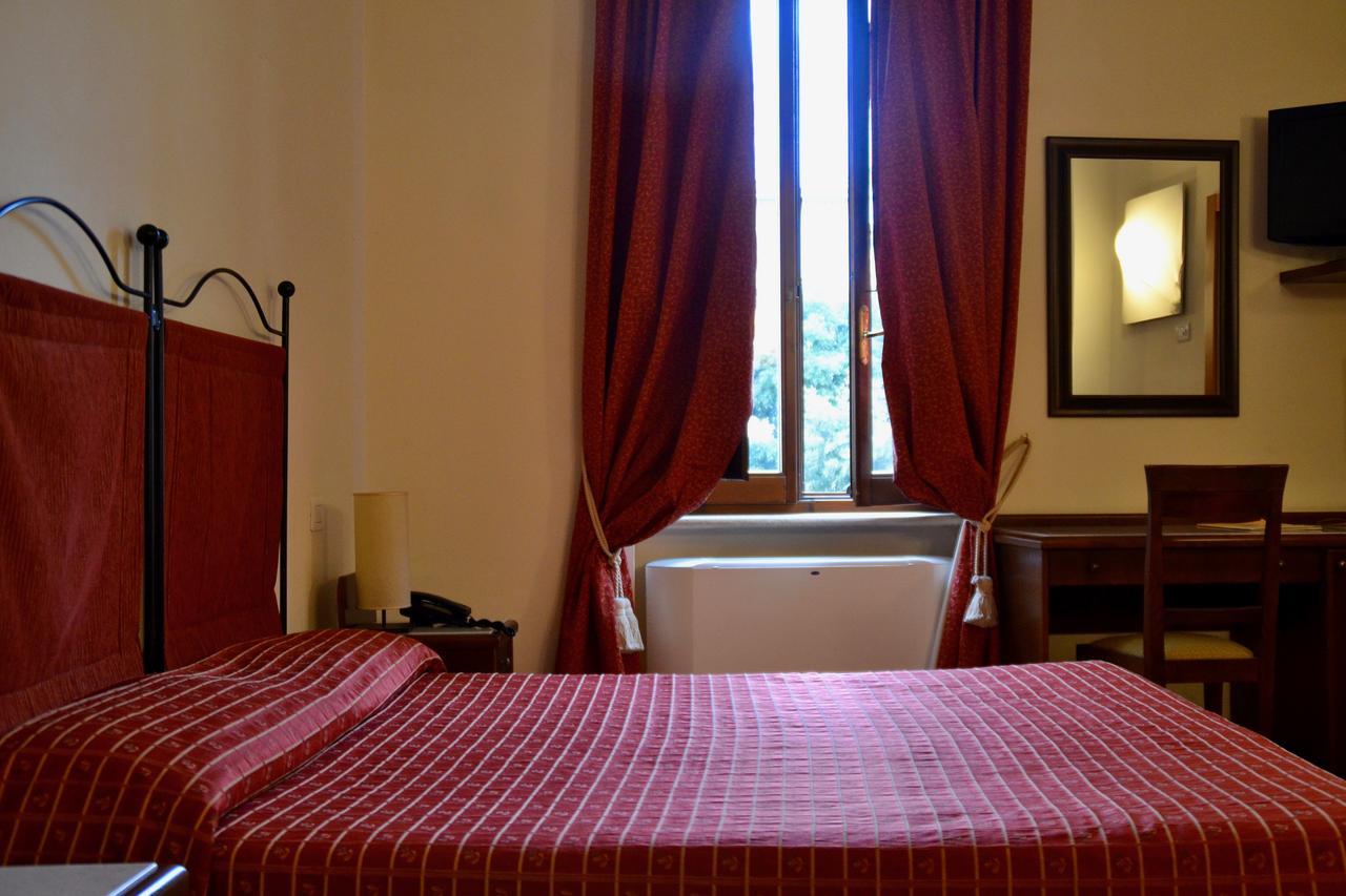 Italia 3*