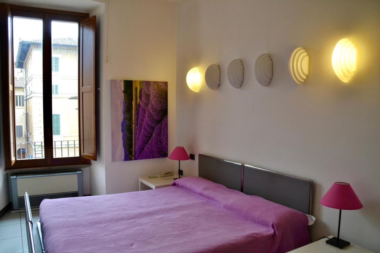 Hotel Italia 3*